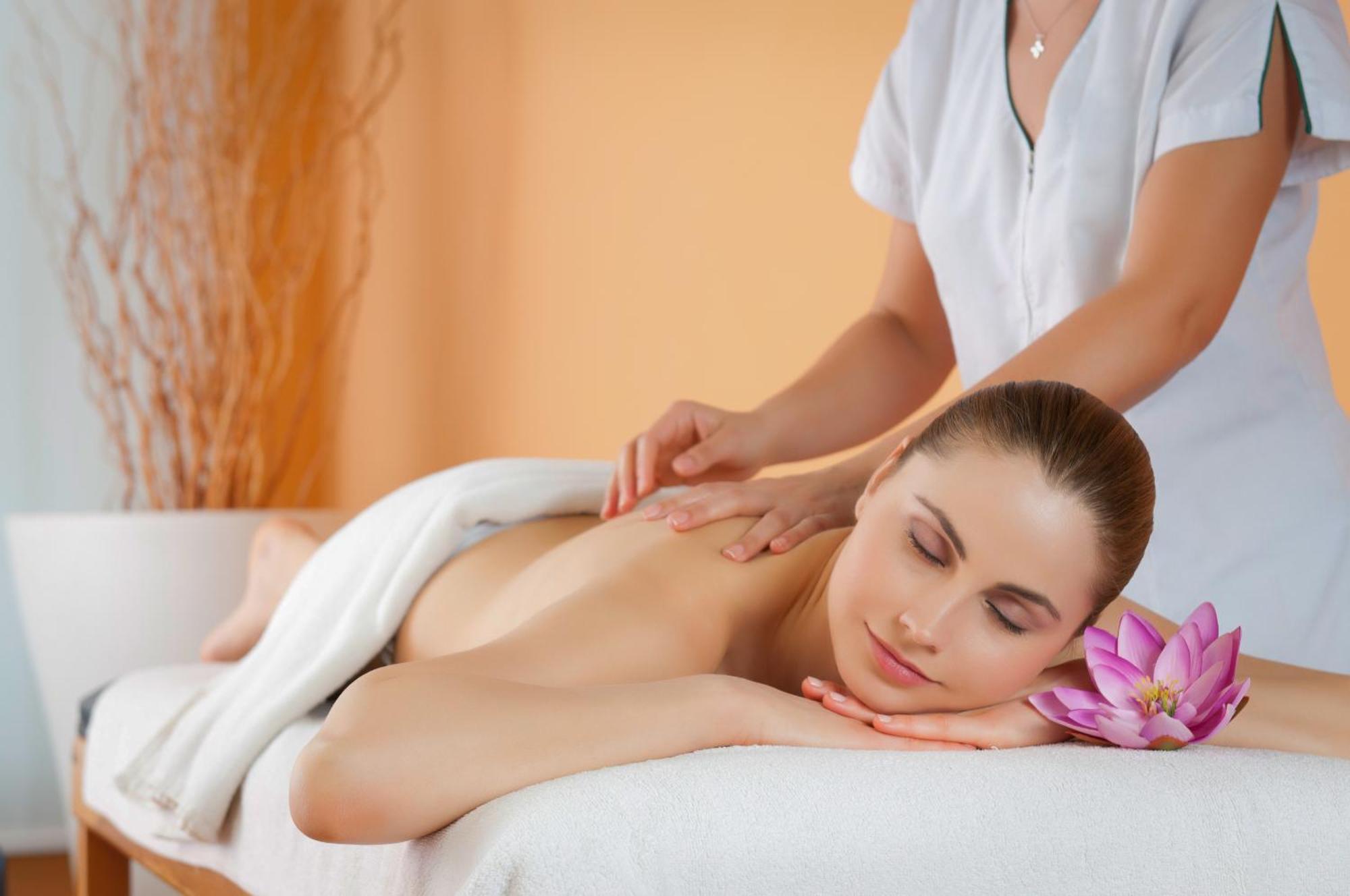 Outrigger Surin Beach Resort - Sha Extra Plus 외부 사진 Massage