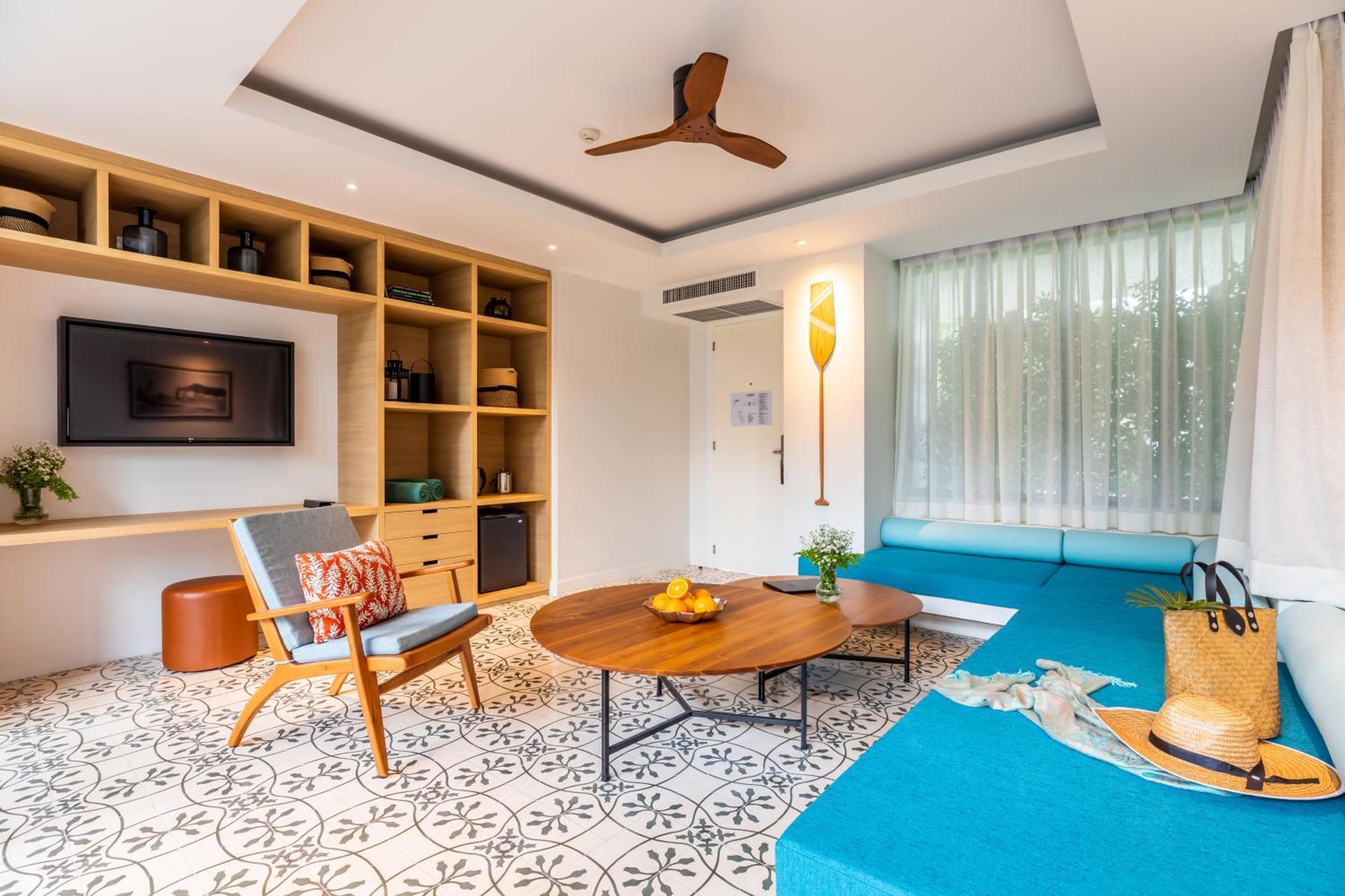 Outrigger Surin Beach Resort - Sha Extra Plus 객실 사진 A suite at the hotel