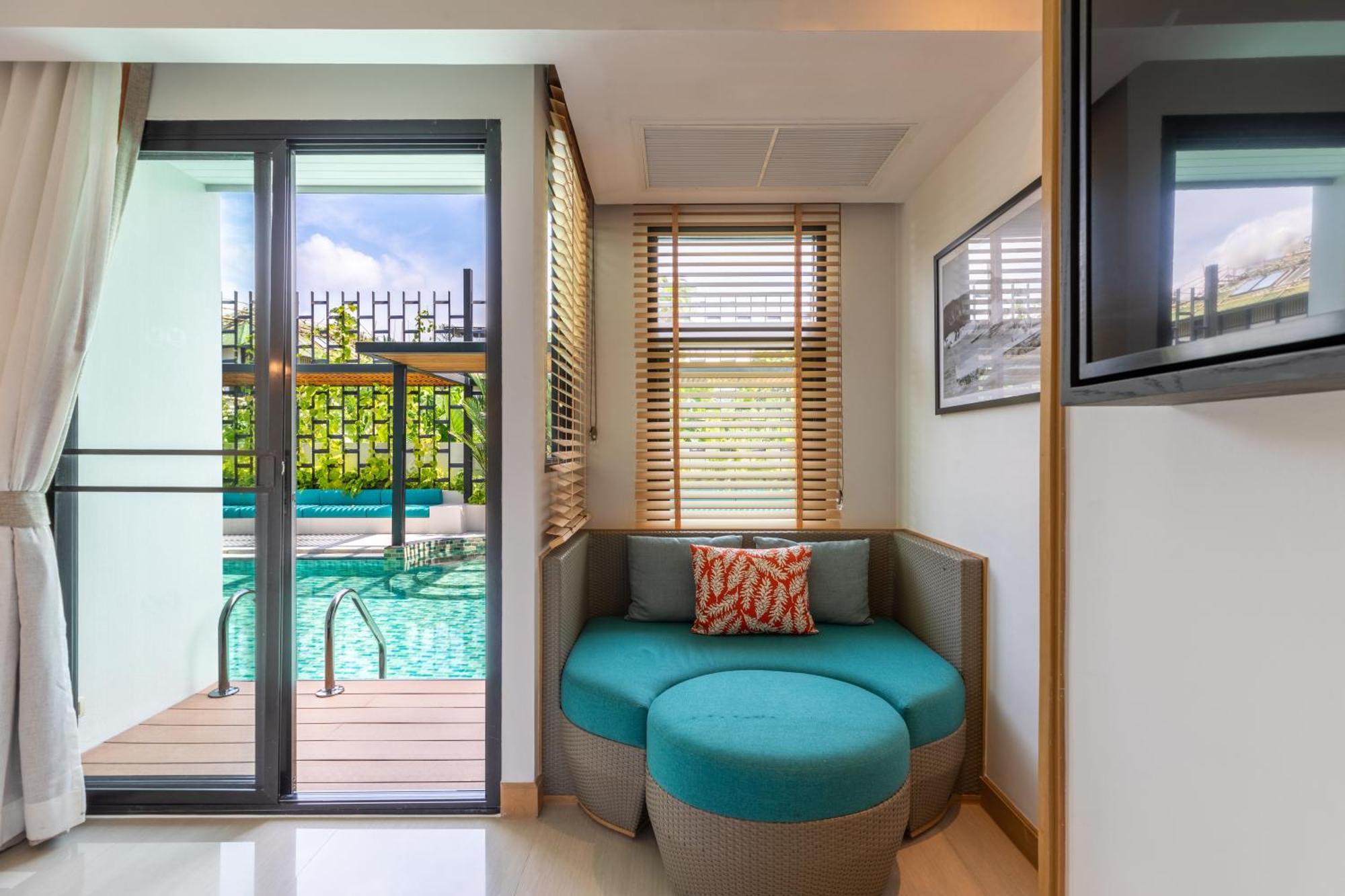 Outrigger Surin Beach Resort - Sha Extra Plus 객실 사진 A room at the hotel